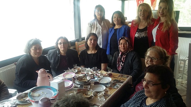 Chp Kadın Kolları Anneler Günü Etkinliği Yaptı