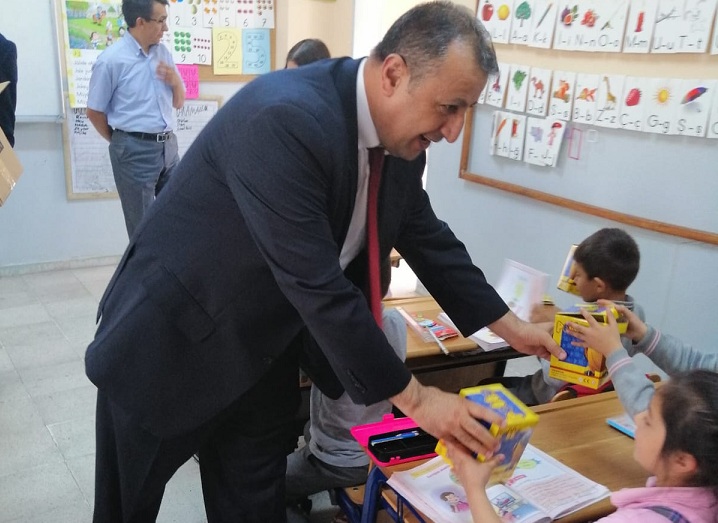 Pette Oyuncağı Dağıtımı Yapıldı