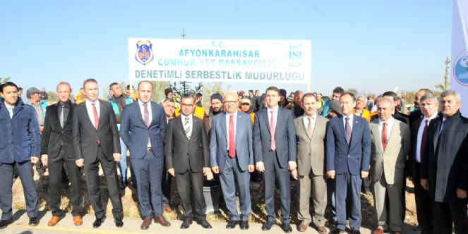 10 Bin Fidan Toprakla Buluştu