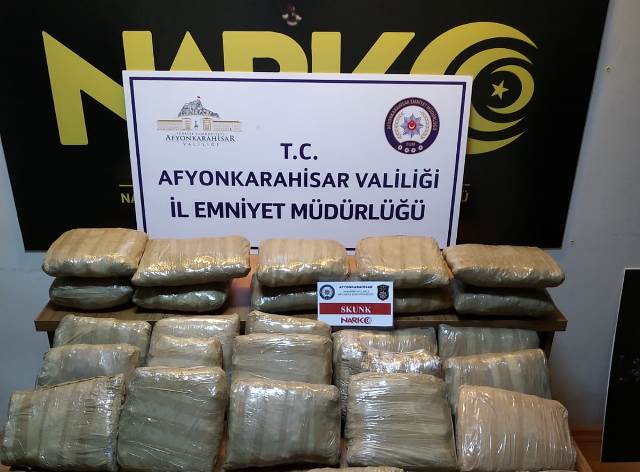 Afyon'da 37 Kg Skunk Yakalandı!