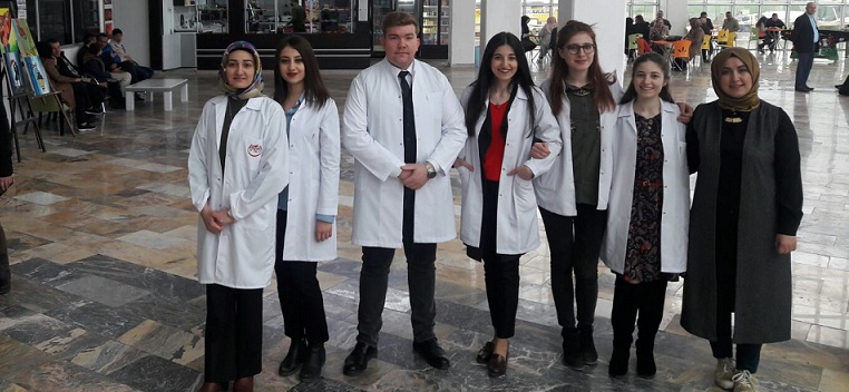 Bursluluk Sınavında İzdiham