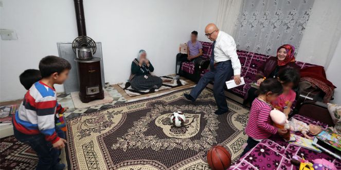 Başkan çoban Ve Eşi Gönülleri Fethediyor