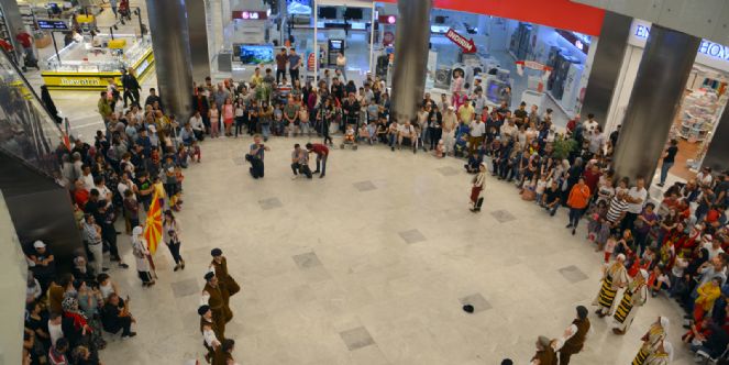 Halk Oyunları Festivalinde Coşku Doruğa Ulaştı