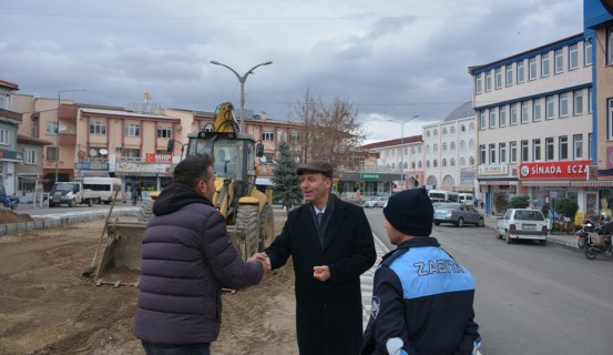 şuhut İlçesinin çarşı Meydanı Güzelleşiyor