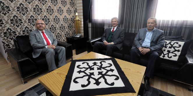 İsmet Attila'dan Ziyaret