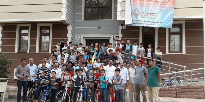 Yaz Okuluna Katıldılar Bisikletleri Kaptılar