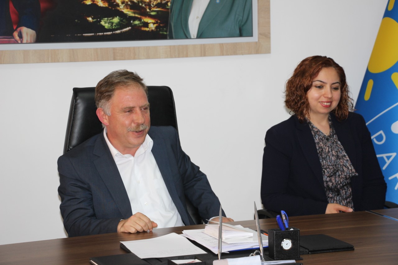 İyi Parti İl Başkanı Erdal Gümüş Verdi Veriştirdi