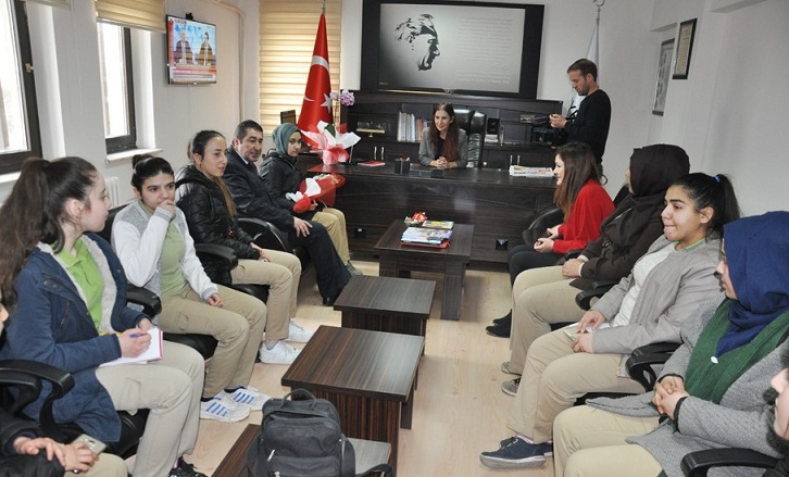 Liseli Gazetecilerden Byegm Ve Bik’e Ziyaret