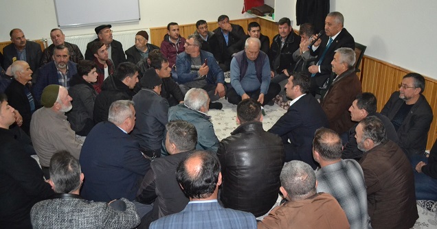 Başkan Adayı Zeybek Sevenleri Evlere Sığmadı