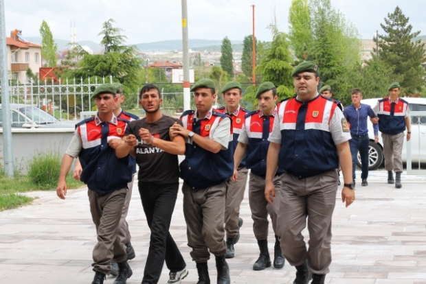 İscehisar Jandarma Ekipleri Motosiklet Hırsızlarını Yakaladı