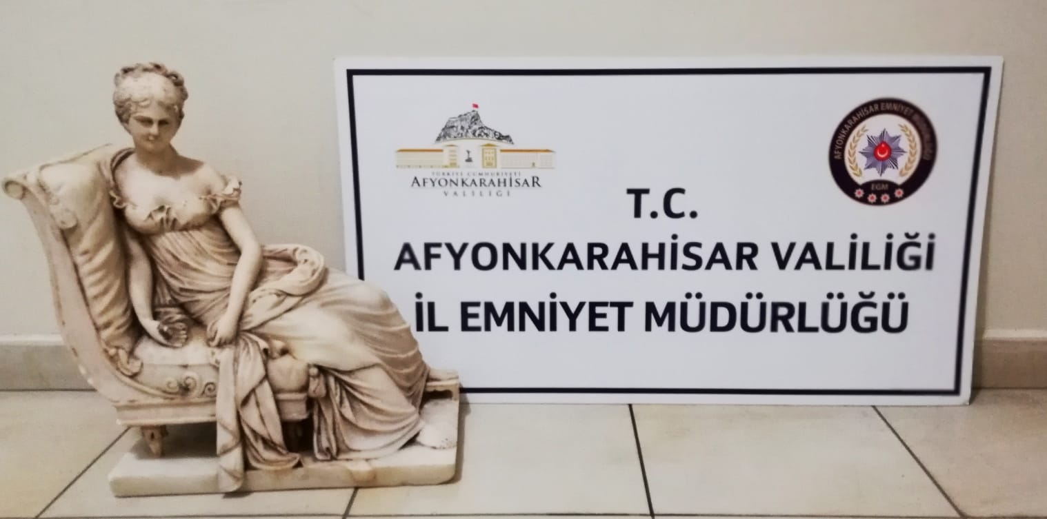 Tarihi Eser Kaçakçıları Yakalandı