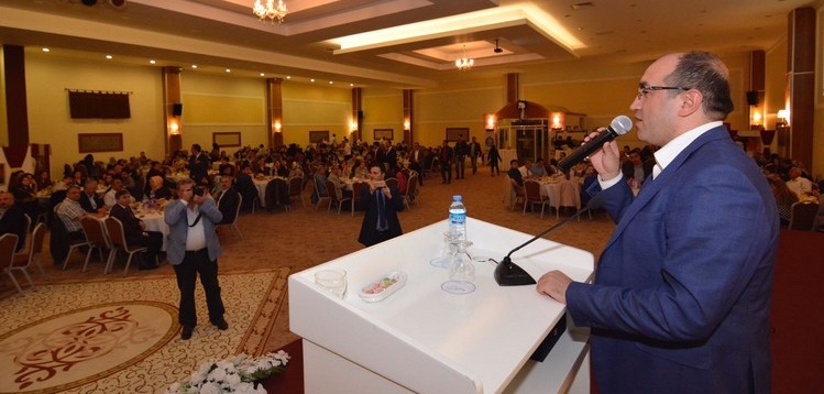 Başkan Mustafa çöl’den Sağlık çalışanlarımıza Yemek