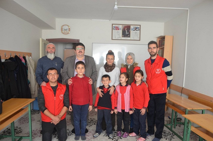 Afyonkarahisar Gençlik Merkezi Engelli Kur’an Kursunu Ziyaret Etti