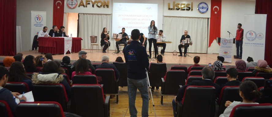 Gençler Arası Türk Müziği Yarışması Yapıldı