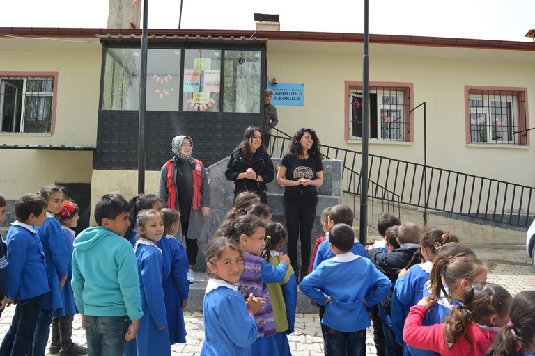 Gençlik Merkezinden çobanlar’a Gönülülük Hareketi