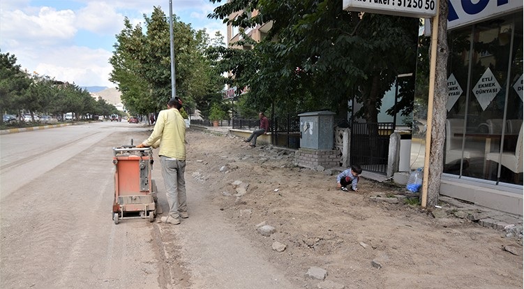 Sandıklı'da Kaldırım çalışmaları Başladı