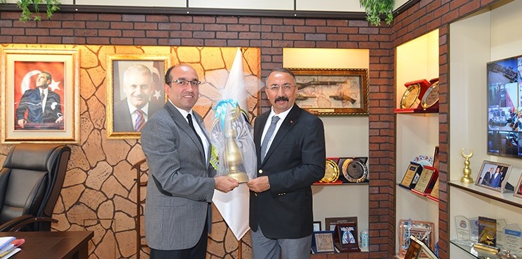 Fahrettin şen'den Başkan Mustafa çöl'e Veda Ziyareti