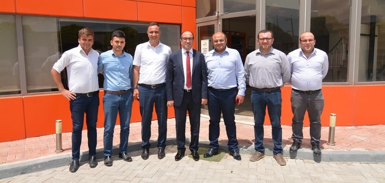 Başkan Mustafa çöl Ramazan'da Esnafımızı Yalnız Bırakmadı