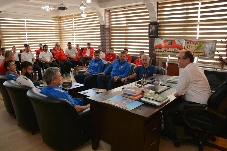 Sandıklı Spor'dan Başkan Mustafa çöl'e Ziyaret