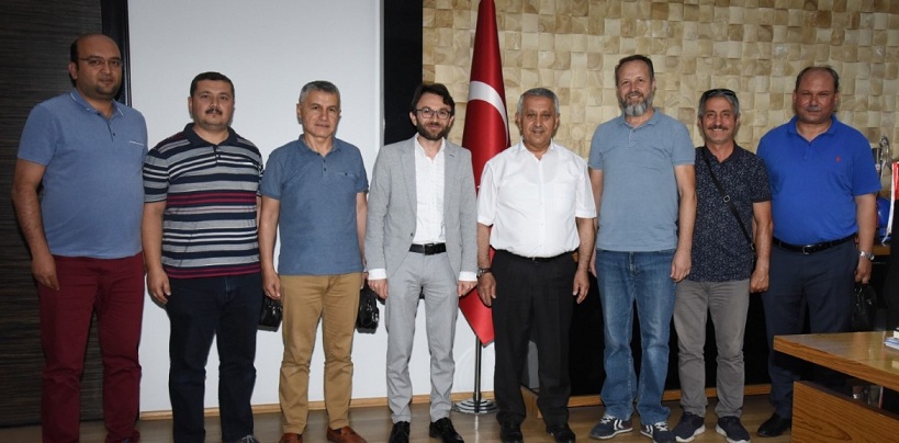 Eğitim Bir-sen’den Zeybek Başkana Teşekkür Etti