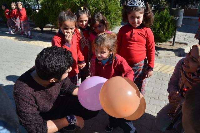 Karahisar Gençlik Merkezi Görme Engelli çocuklarla