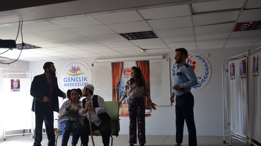 Gençler Hayallerini Sahneye Taşıdılar