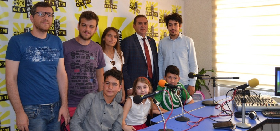 Klavye şampiyonları Gün Fm’de