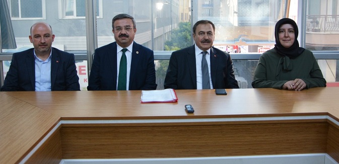 “kadın Kollarımız Ana Omurgamızdır”