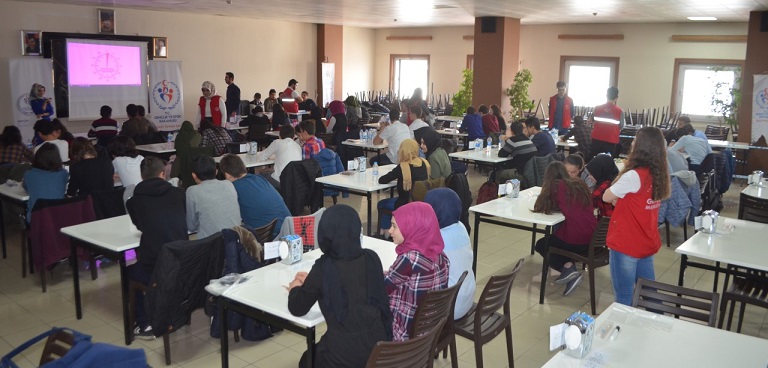 Gençler Arası Biligi Yarışması Yapıldı