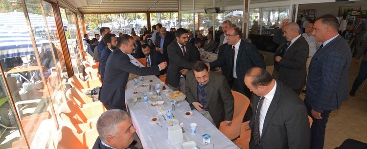 Başkan çöl Din Görevlilerimiz İle Yemekte Buluştu