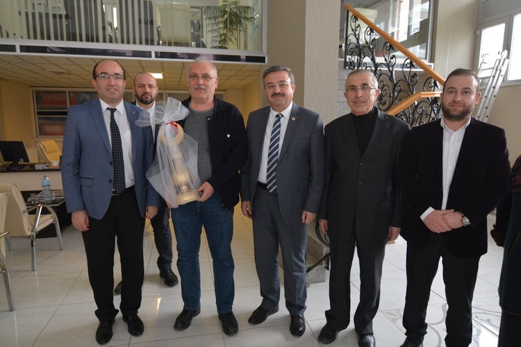 Başkan Mustafa çöl Eski Başkanları Unutmadı