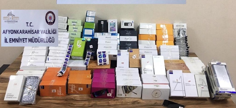 Telefon Kaçakcısı Yakalandı..!!