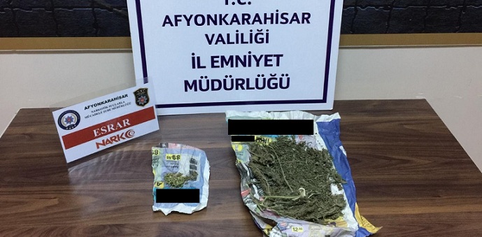 Tır'ın Dorsesinden 47 Bin Paket Kaçak Sigara Yakalandı