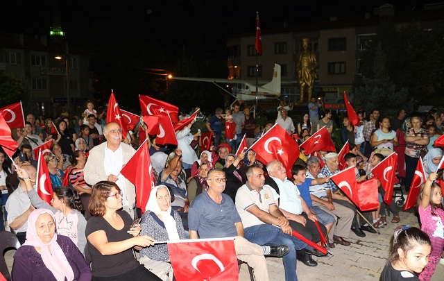 Dinar’da 30 Ağustos Kutlamaları