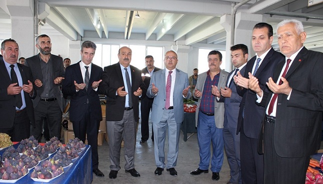 önce Dua Edildi Sonra Esnaf Tek Tek Gezildi