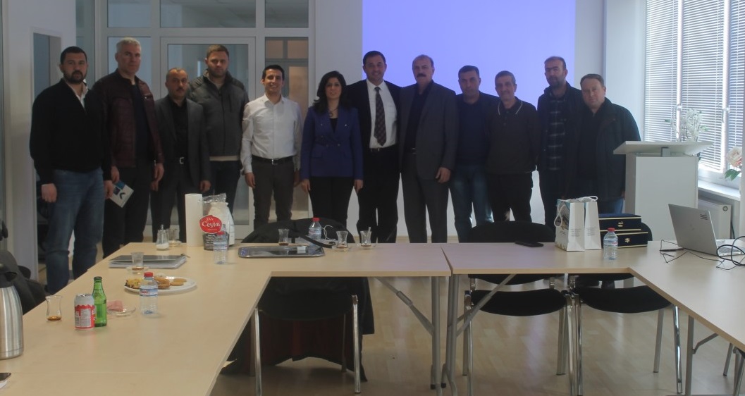 İş İnsanları, Bmw Fabrikası’nı Ziyaret Etti