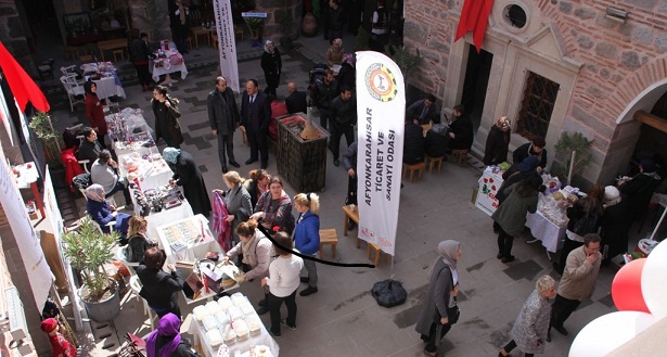 Tarihi Taşhan, Kadınlar Günü’nde Açıldı