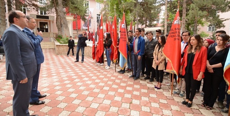 Sandıklı'da 19 Mayıs Törenlerle Kutlandı