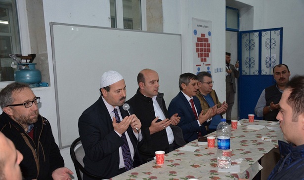 İscehisar Da Eller Afrin şehitleri Ve Askerler İçin Açıldı.